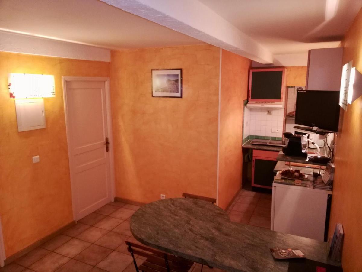 Chambres D'Hotes Le Clos Saint-Pierre-la-Palud Екстериор снимка