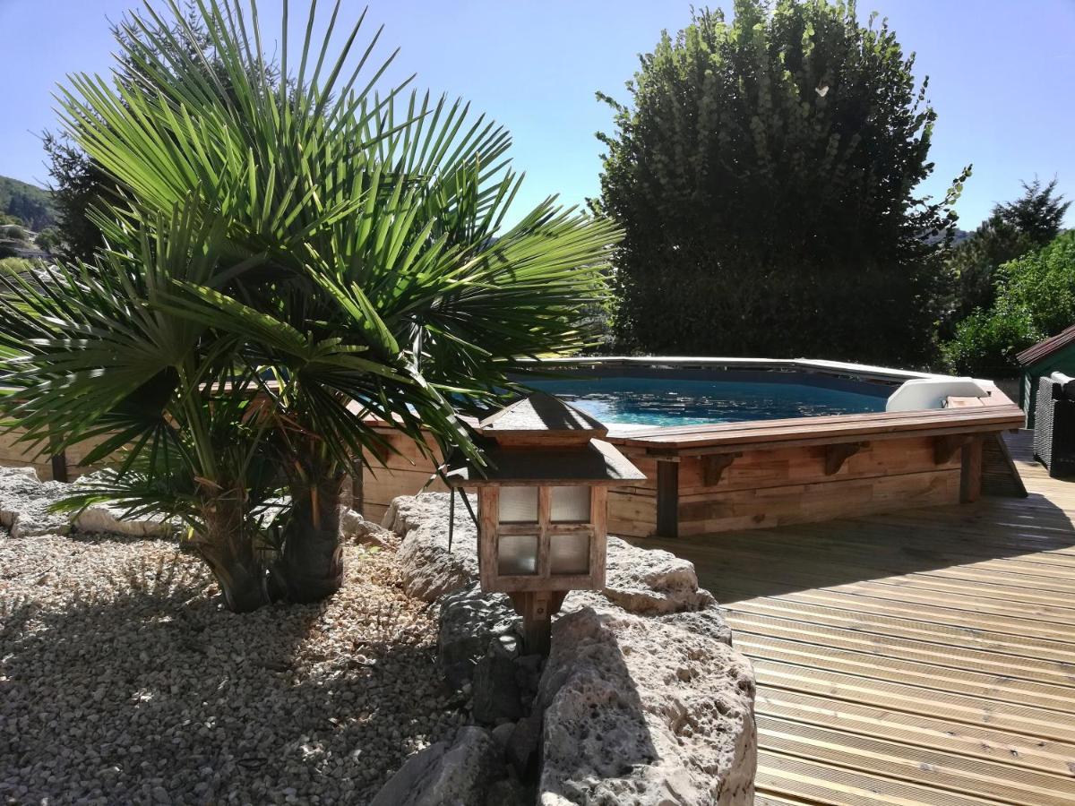 Chambres D'Hotes Le Clos Saint-Pierre-la-Palud Екстериор снимка