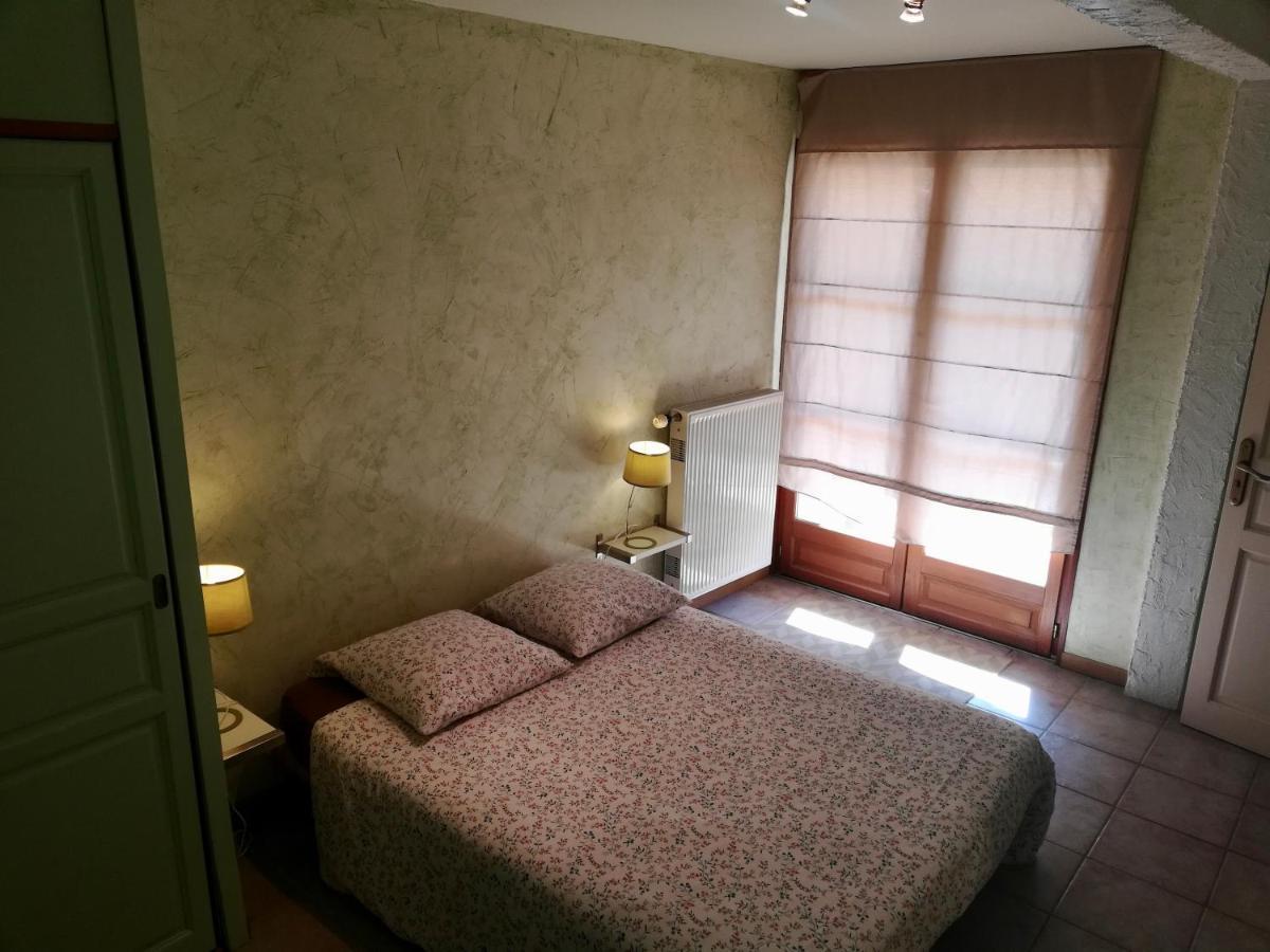 Chambres D'Hotes Le Clos Saint-Pierre-la-Palud Екстериор снимка